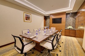 Niranta Airport Transit Hotel And Lounge