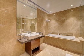 Niranta Airport Transit Hotel And Lounge