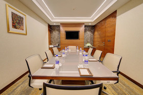 Niranta Airport Transit Hotel And Lounge