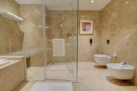 Niranta Airport Transit Hotel And Lounge