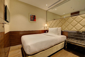 Niranta Airport Transit Hotel And Lounge