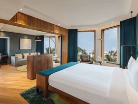 Novotel Mumbai Juhu Beach