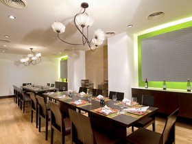 Novotel Mumbai Juhu Beach