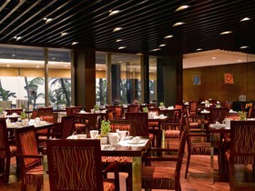 Novotel Mumbai Juhu Beach