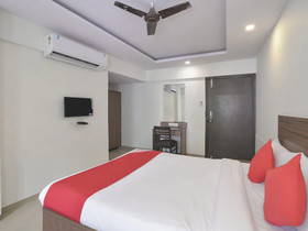 OYO 17165 Flagship Ace Residency Marol