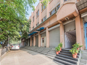 OYO 9849 Hotel Divine Residency
