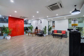 OYO Townhouse 046 Khar West Station