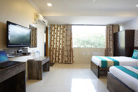 OYO Rana Residency Near Western Express Highway Metro Station