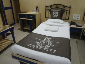Hotel Ripon Palace