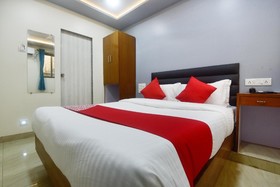 Royal Aqua by OYO Rooms
