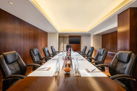 Royal Hometel Suites Dahisar-Mumbai