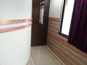 Skyway Inn