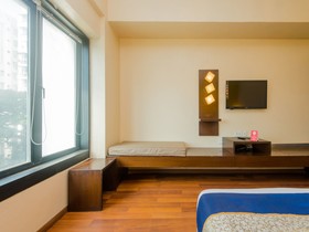 The Legend Hotel
