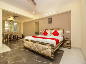 The Star Hotel by OYO Rooms