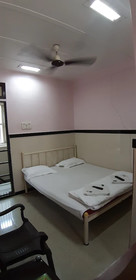 Travellers Inn Hotel