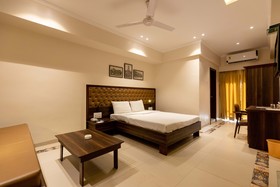 West End Hotel