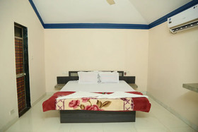 Hotel Daryasarang Palace