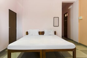 Jaideep Lodge by OYO Rooms