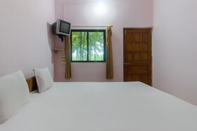 Jaideep Lodge by OYO Rooms