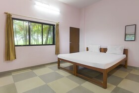 Jaideep Lodge by OYO Rooms