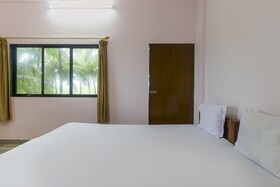 Jaideep Lodge by OYO Rooms