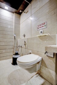 Hotel RR Suites - Near LODHA Xperia Mall
