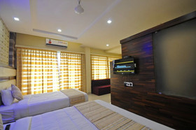 Hotel White House