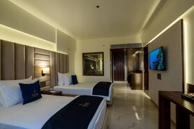 Mastiff Grand The Sia Palace Suites & Banquets