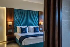 Mastiff Grand The Sia Palace Suites & Banquets
