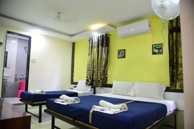 Hotel Royal Treat