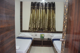 Hotel Royal Treat