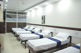 Hotel Royal Treat