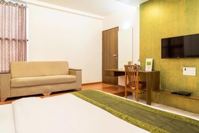 Treebo House Khas