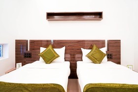 Treebo House Khas