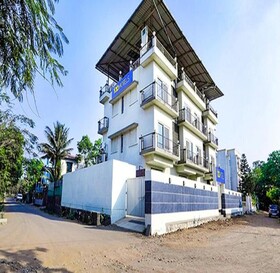 FabHotel Shree Sai Residency