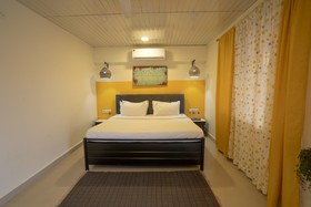 Flora Ecostay