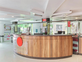 OYO 22692 Flagship Strand Resort