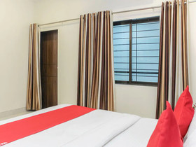 OYO 22692 Flagship Strand Resort