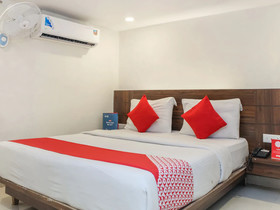 OYO 22692 Flagship Strand Resort