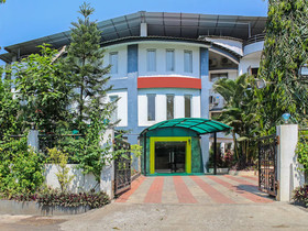 OYO 22692 Flagship Strand Resort