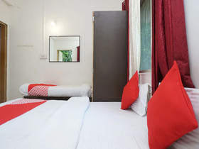 OYO 24986 Flagship Hotel Western Resort