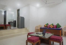 OYO Home 18437 Scenic Villa 3BHK