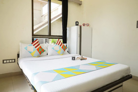 OYO Home 22738 Gorgeous 4BHK Lonavala