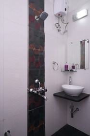 OYO Home 22738 Gorgeous 4BHK Lonavala