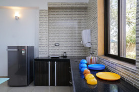 OYO Home 22738 Gorgeous 4BHK Lonavala