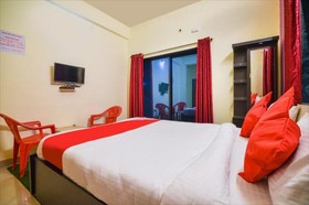 Dyaneshwari Niwas by OYO Rooms