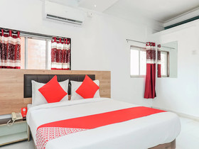 Hotel Gurukrupa by OYO Rooms