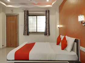 Orient Bay Inn By OYO Rooms