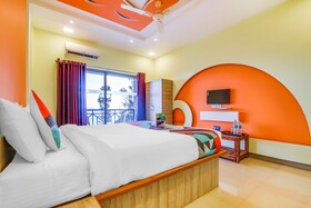 S Ramada by FabHotel