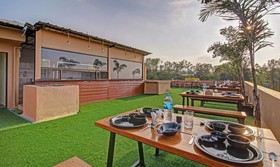 Treebo Trend Hotel Dreamworld